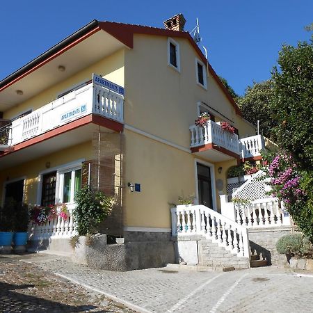 Apartment Vivoda Opatija Buitenkant foto