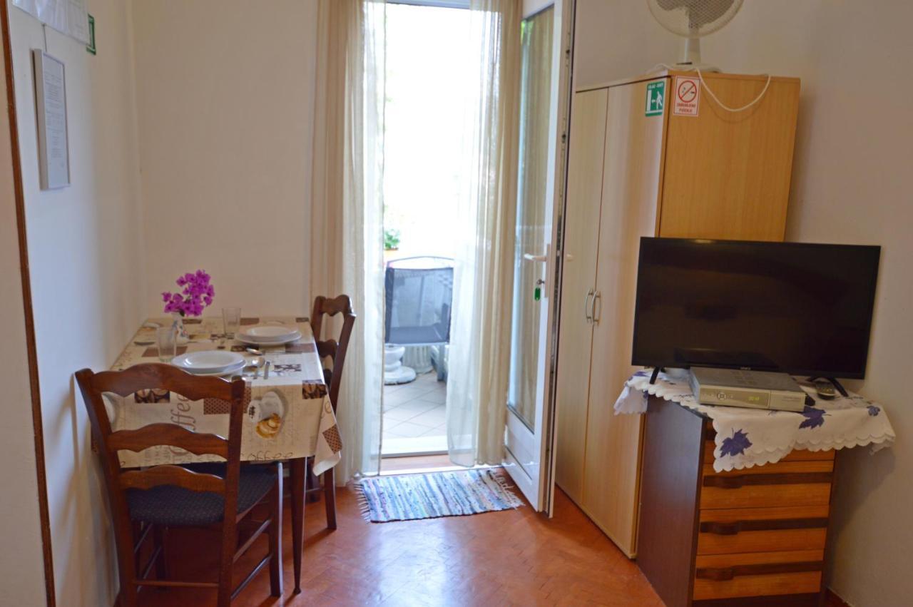 Apartment Vivoda Opatija Buitenkant foto